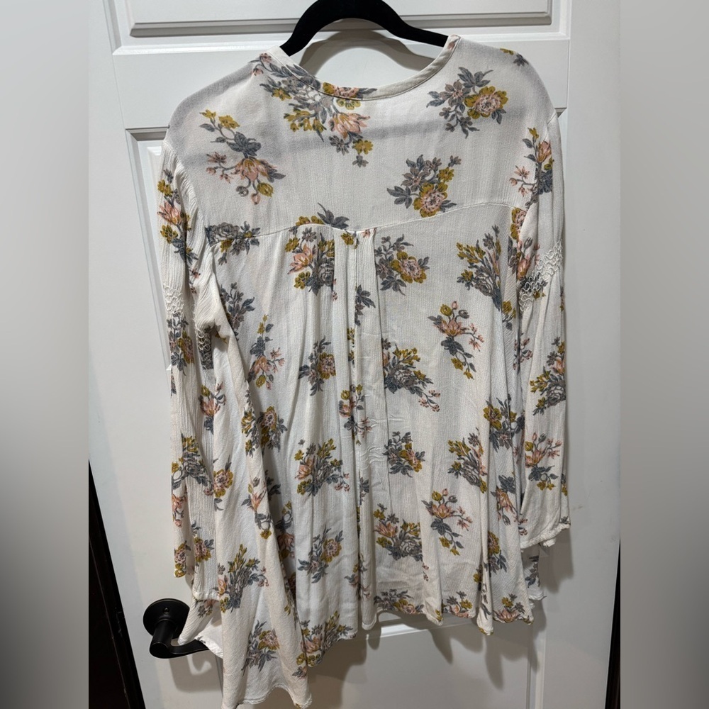 Free People White Tunic with Yellow Floral Design - Picture 7 of 7